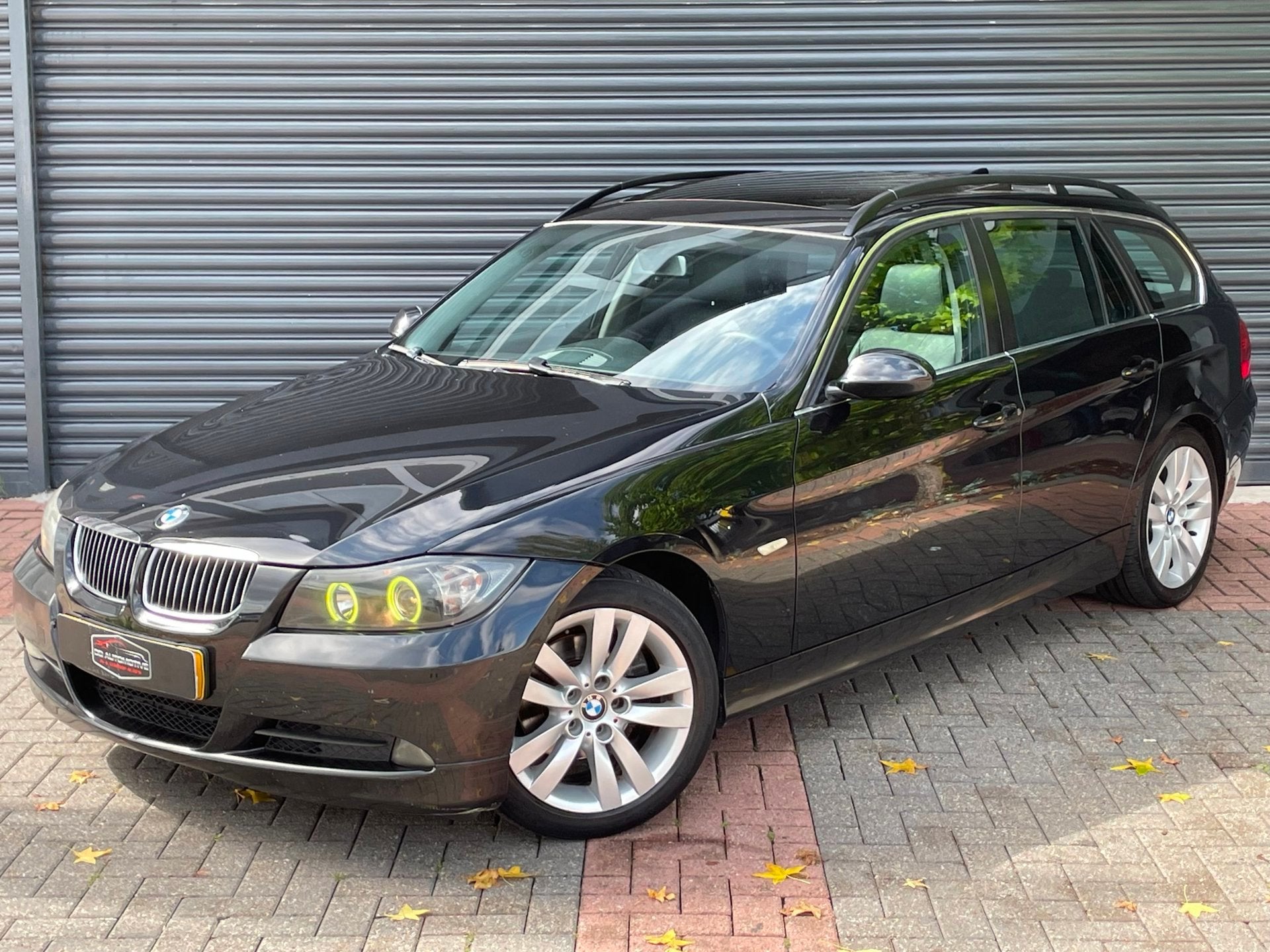 BMW 3-serie Touring 325i Automaat | Pano | Leder | Navi | Tr, Achterwielaandrijving, Gebruikt, Zwart, 2497 cc