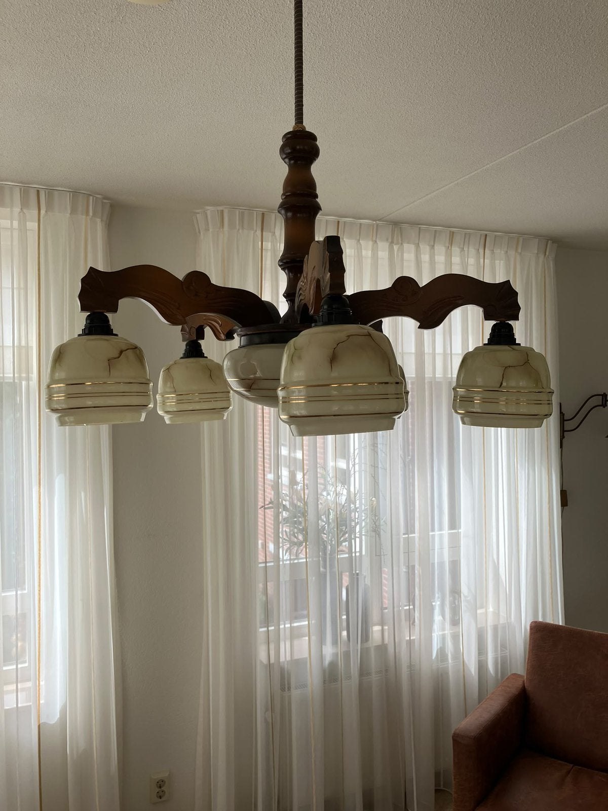 Hanglamp hout met glazen ballonnen vintage, Huis en Inrichting, Ophalen, Zo goed als nieuw, Hout