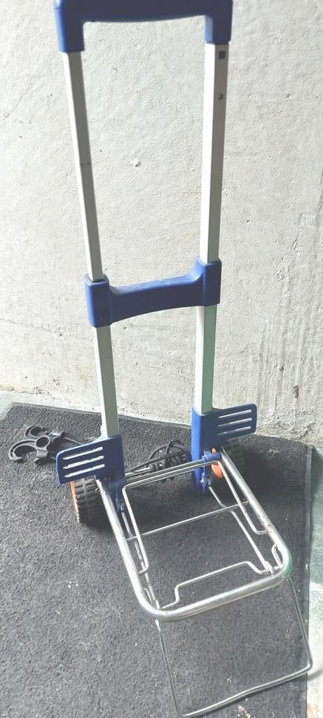 Karretje festivaltrolley steekwagentje, Ophalen