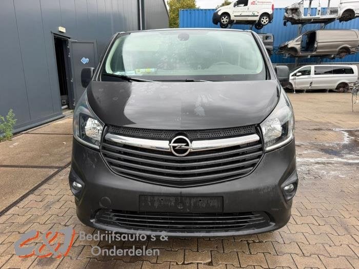 Voorkop compleet van een Opel Vivaro