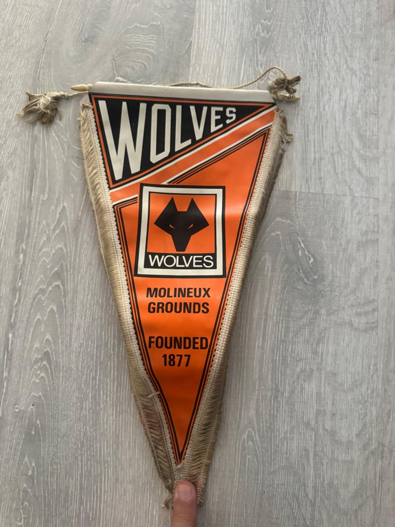 Vintage Wolves Vaantje - Molineux Grounds 1877, Verzamelen, Sportartikelen en Voetbal, Ophalen of Verzenden, Gebruikt, Buitenlandse clubs