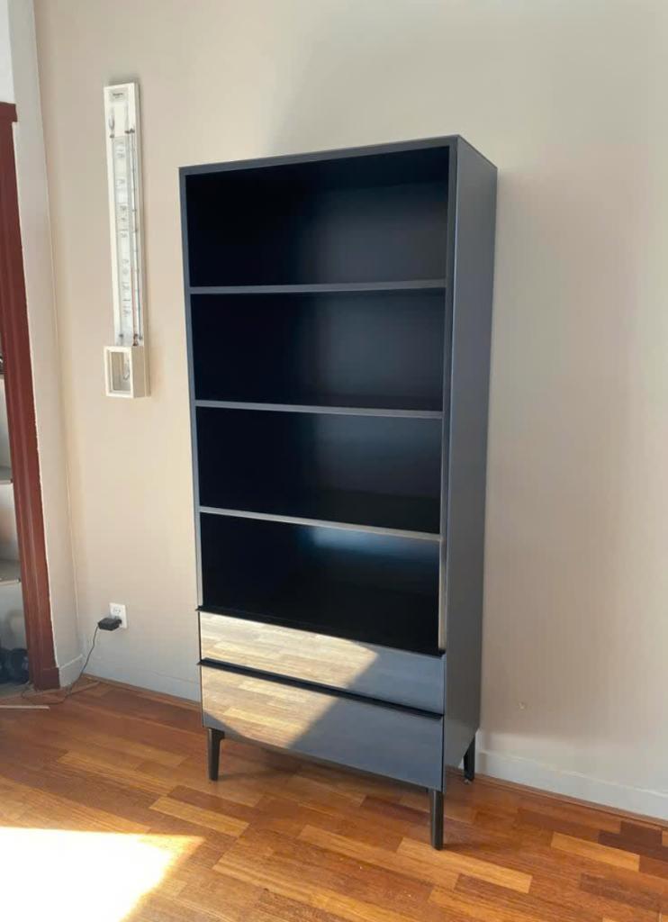 Kast van turkoois blauw rookglas, Ophalen, Met plank(en), Gebruikt, Design
