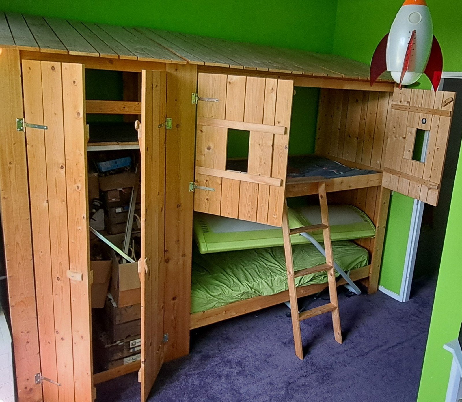 Waanzinnig mooi avonturen dubbel bed, Kinderen en Baby's, Kinderkamer | Stapelbedden en Hoogslapers, Ophalen of Verzenden, Zo goed als nieuw