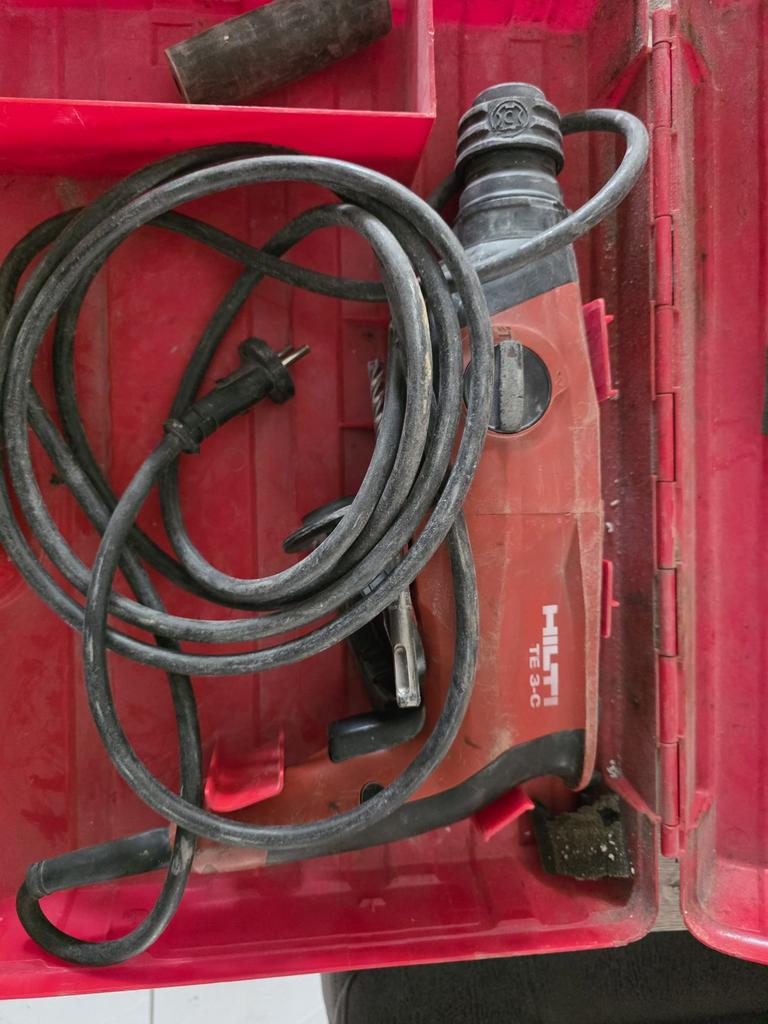 Hilti boormachine, Ophalen of Verzenden, Zo goed als nieuw