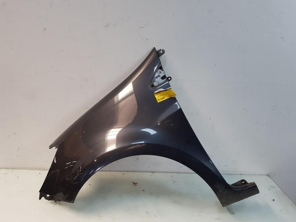 Spatbord Links Voor Renault Clio III (BR/CR) 2007 7701476104, Auto-onderdelen, Gebruikt, Renault Deutschland AG, Dialog.deutschland@renault.de