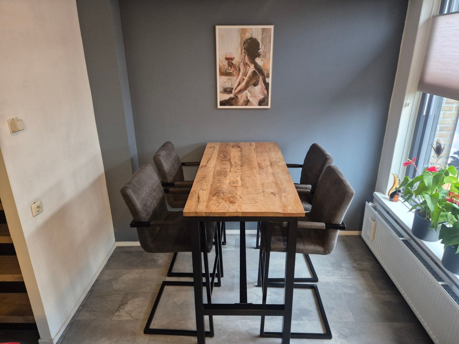 Mangohouten bartafel set met 4 stoelen - Z.G.A.N., 100 tot 150 cm, 50 tot 100 cm, Zo goed als nieuw, Vier personen