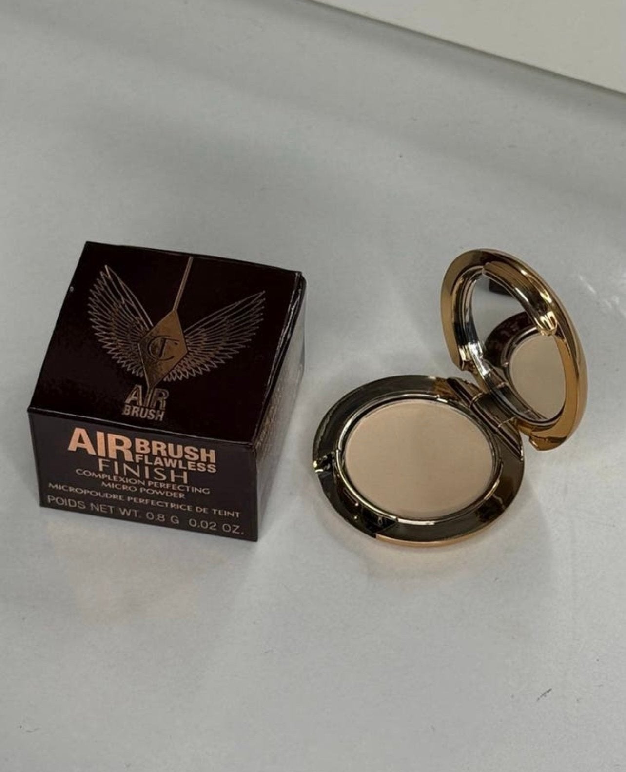 Charlotte Tilbury Airbrush Flawless Finish Powder Mini, Gehele gezicht, Beige, Nieuw, Ophalen of Verzenden