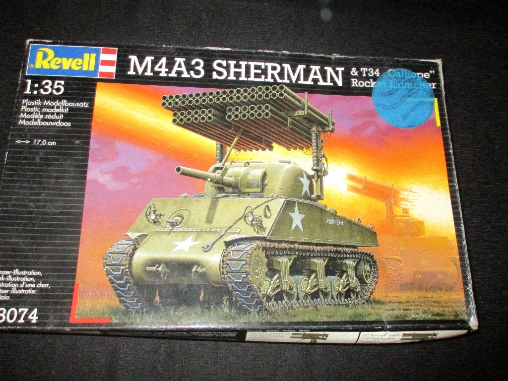 D-233,REVELL 1-35,NO,03074, M4A3 SHERMAN (75)W with rocket, Overige merken, 1:32 tot 1:50, Overige typen, Ophalen of Verzenden