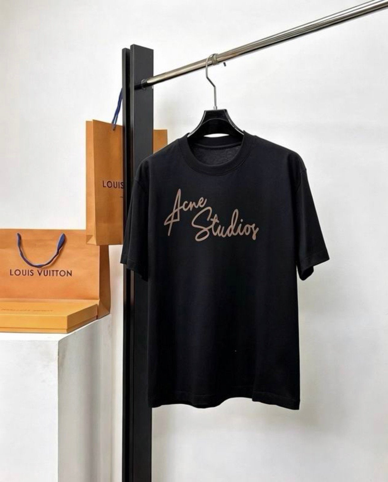 Acne Studio T-shirt, Ophalen of Verzenden, Nieuw, Overige maten, Zwart