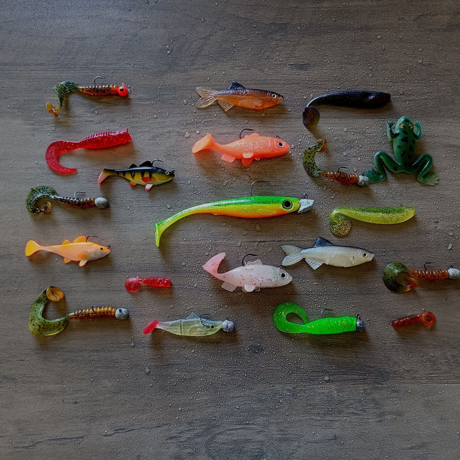 set 20 softbaits verschillende maten/kleuren, Watersport en Boten, Hengelsport | Roofvissen, Ophalen of Verzenden, Nieuw, Overige typen