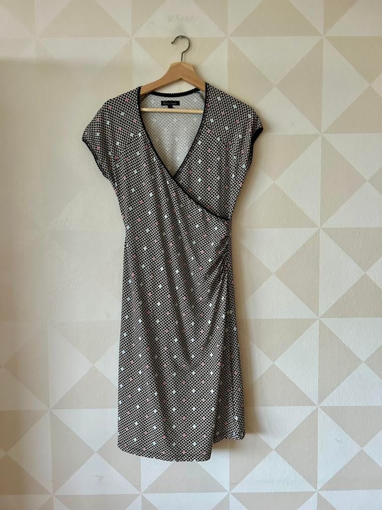 King Louie Cross Dress zwart wit M/38, Kleding | Dames, Jurken, Maat 38/40 (M), Zwart, Ophalen of Verzenden, Knielengte