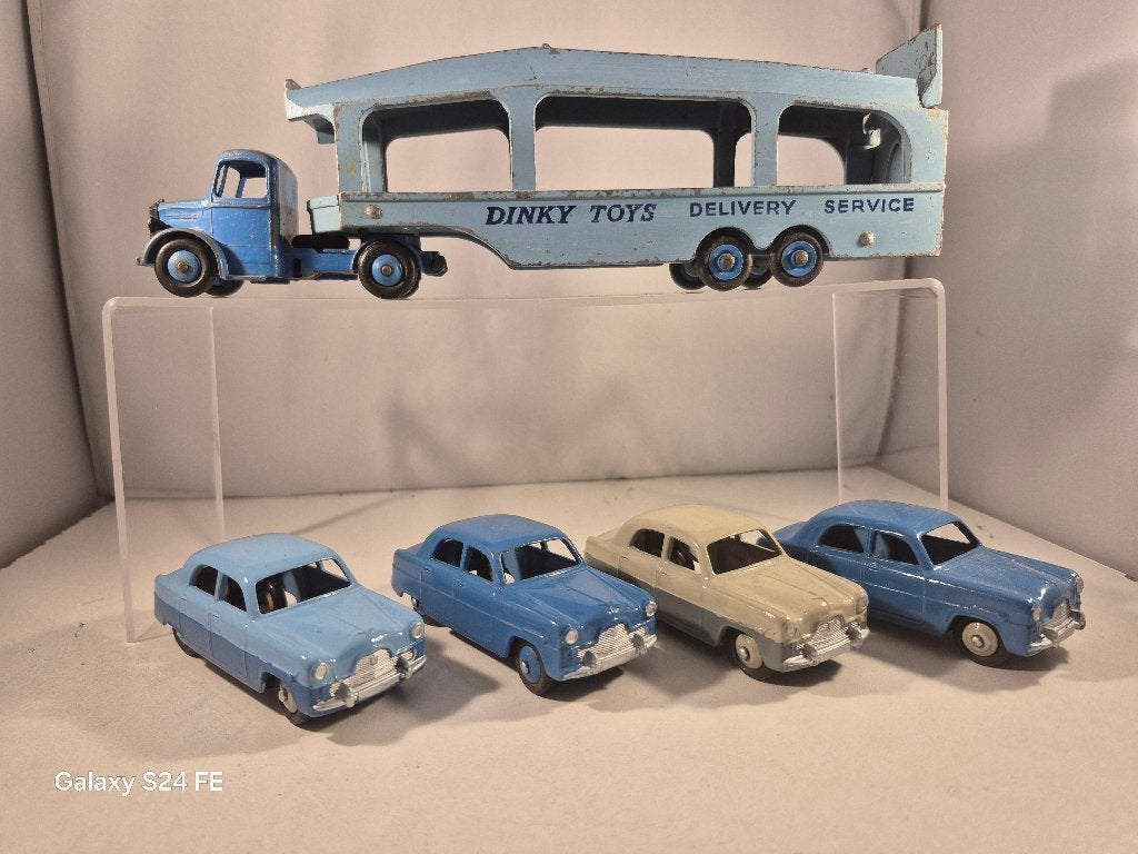 Dinky toys Bedford Pullmore Transporter+4 dinky modellen, Ophalen of Verzenden, Gebruikt, Bus of Vrachtwagen, Dinky Toys