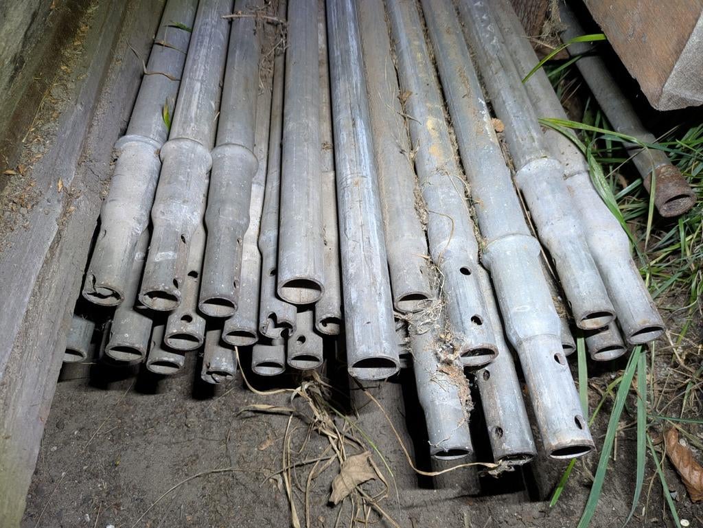 Verzinkte stalen buizen 20 euro per stuk, Doe-het-zelf en Verbouw, Metalen, Ophalen
