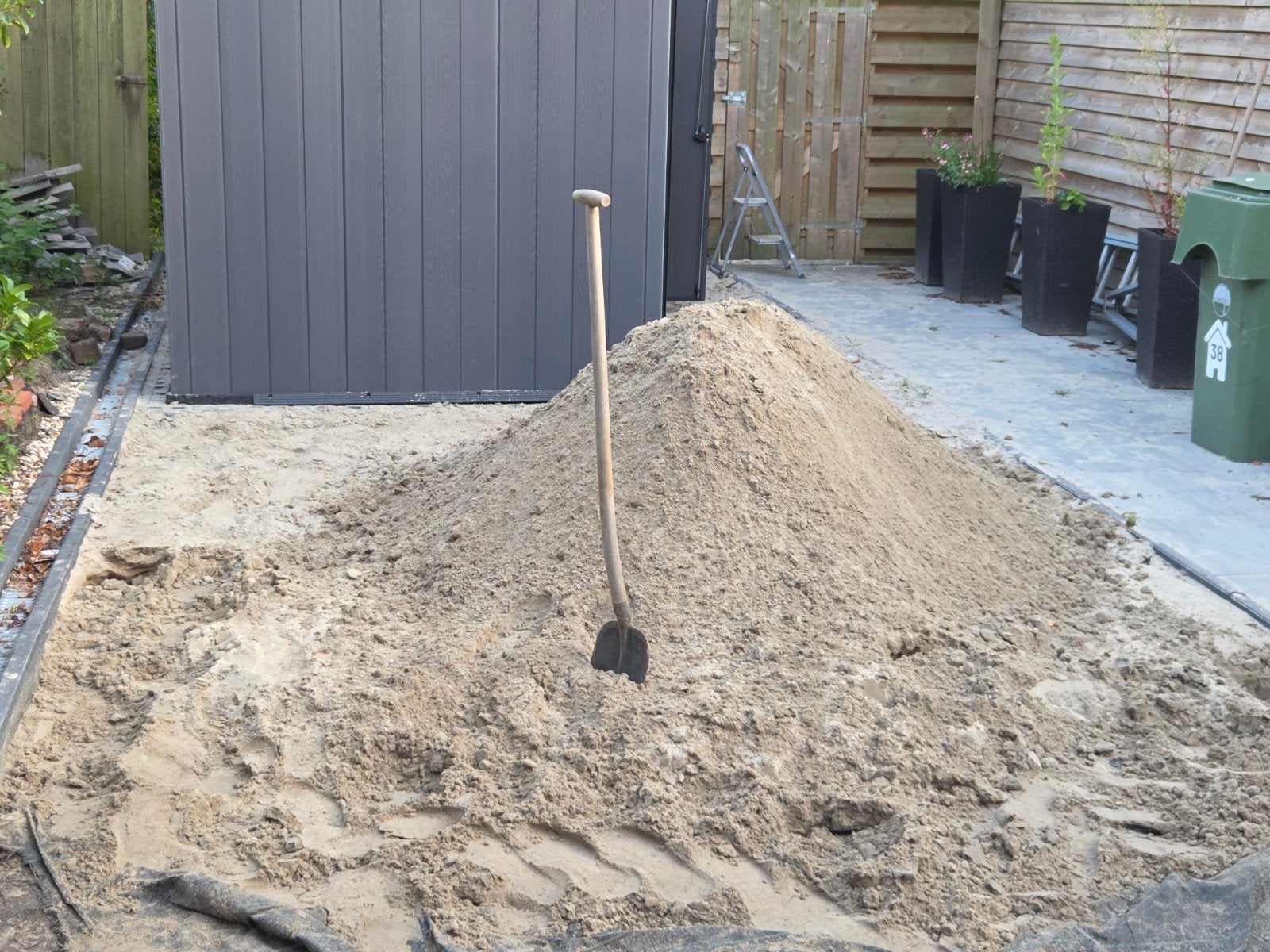 Gratis op te halen schoon Ophoogzand / Straatzand te koop, Tuin en Terras, Zand, Ophalen, Nieuw