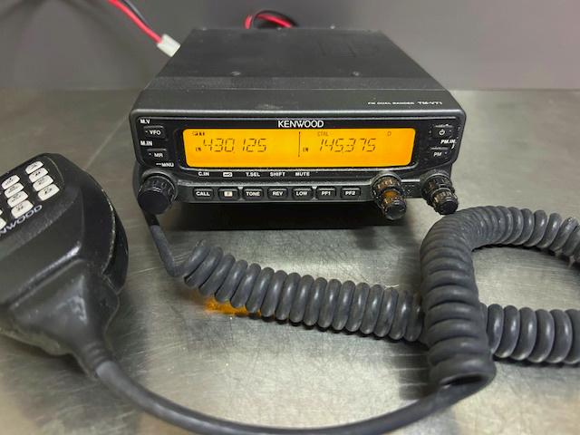 Kenwood TM-V71  Dualband VHF /UHF, Telecommunicatie, Ophalen of Verzenden, Gebruikt, Zender en Ontvanger