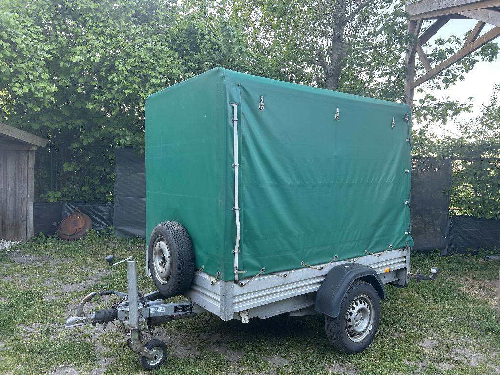 Gesloten aanhanger met huif–geremd – in prima staat, Auto diversen, Aanhangers en Bagagewagens, Ophalen, Zo goed als nieuw