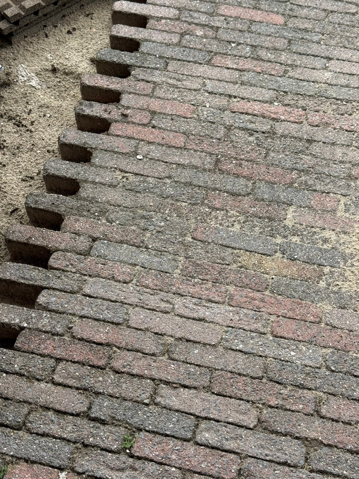 Waaltjes, Tuin en Terras, Ophalen, Zo goed als nieuw, Beton, Klinkers
