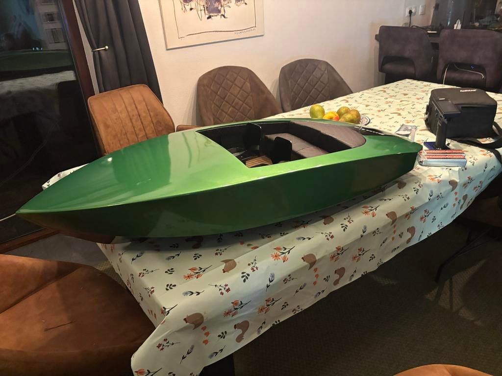 Mooie houten RC speedboot 1.5m jet-aandrijving kaiser 600, Hobby en Vrije tijd, Modelbouw | Boten en Schepen, Ophalen, Gebruikt