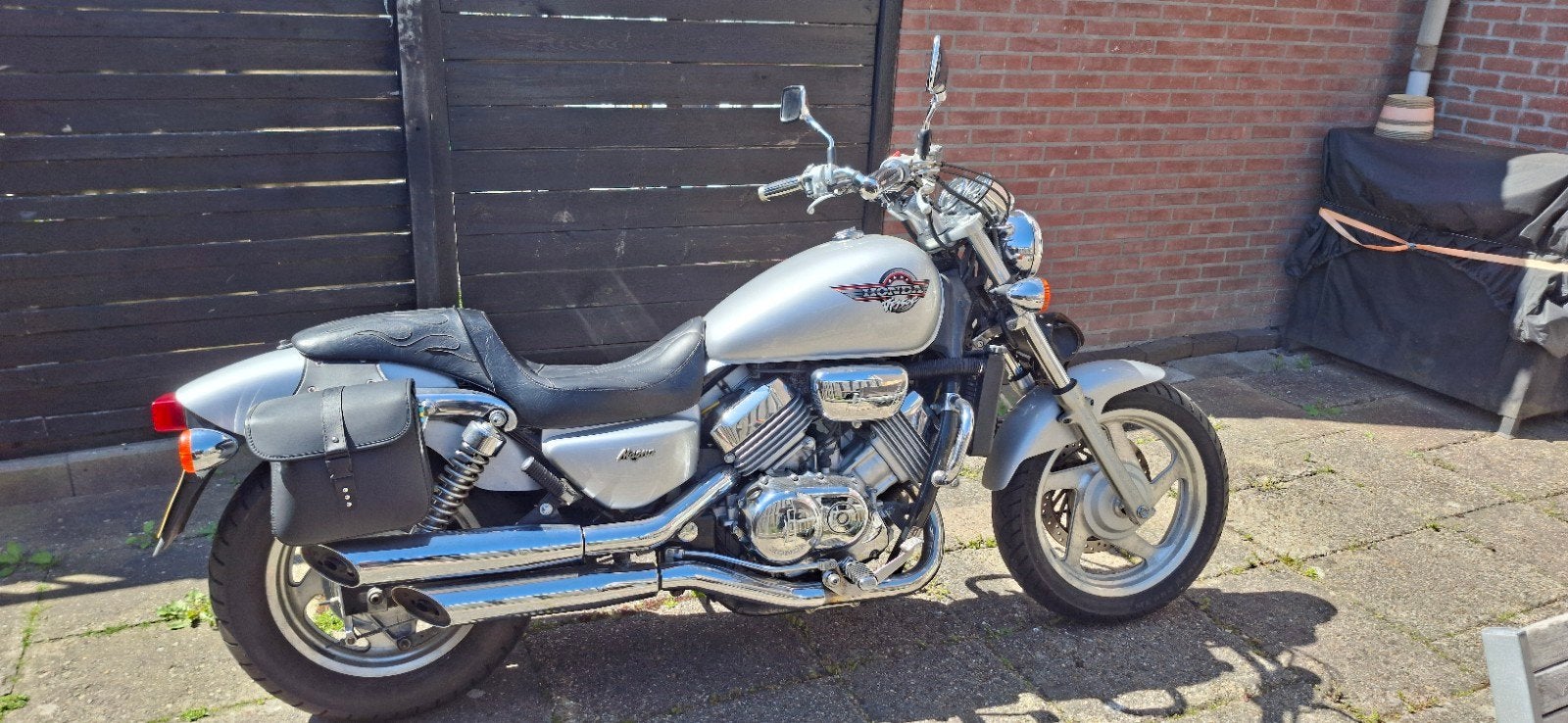 Honda Magna VF750C ,extra zadel, druppellader en zijtassen, Honda, 4 cilinders, Chopper, Gebruikt