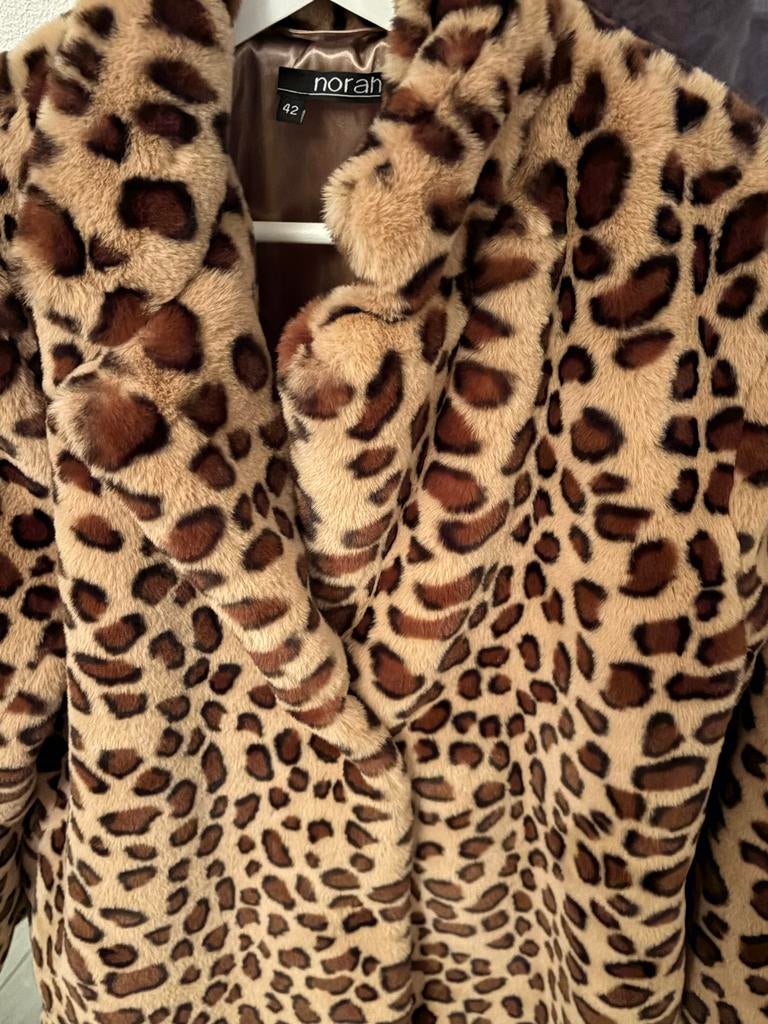 Norah nepbontjas met giraffe print - Maat 42 nieuw, Kleding | Dames, Jassen | Winter, Ophalen, Nieuw, Maat 42/44 (L), Bruin