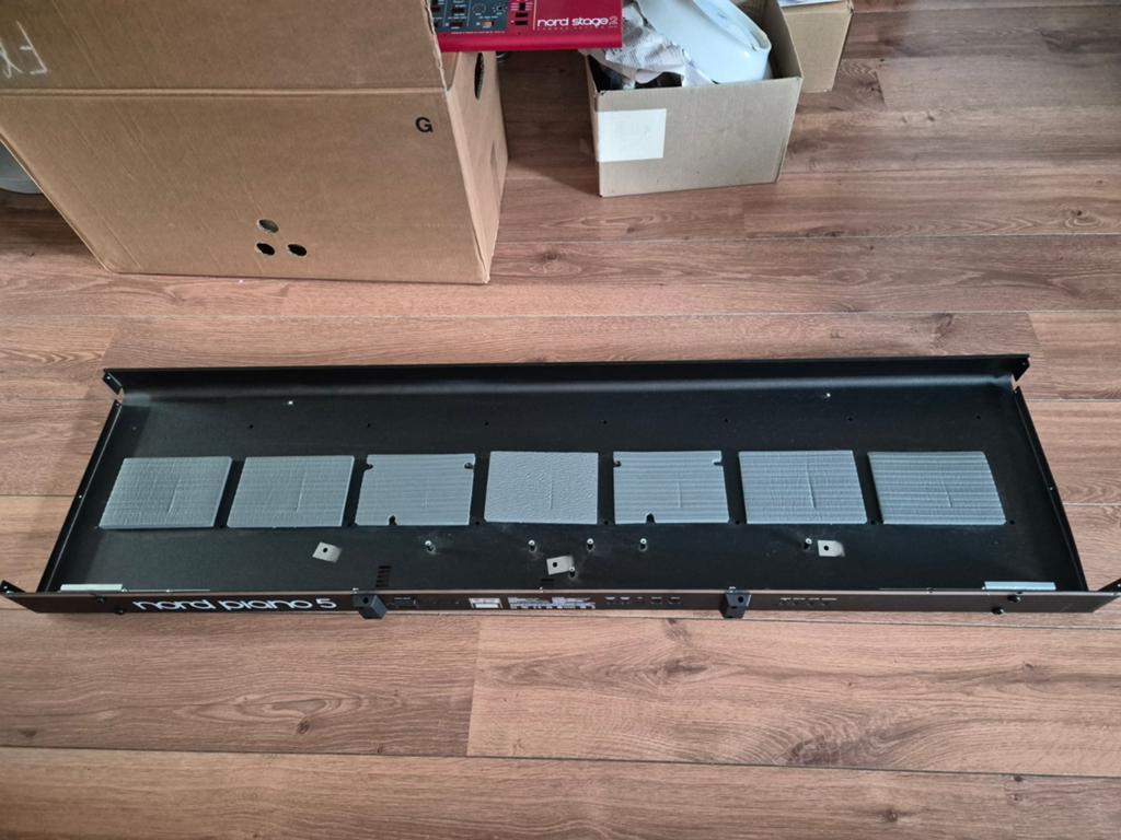 Original Nord Piano 5 Lower Lid / Bottom Metal Chassis - Rep, .., .., Nord Piano, Ophalen of Verzenden