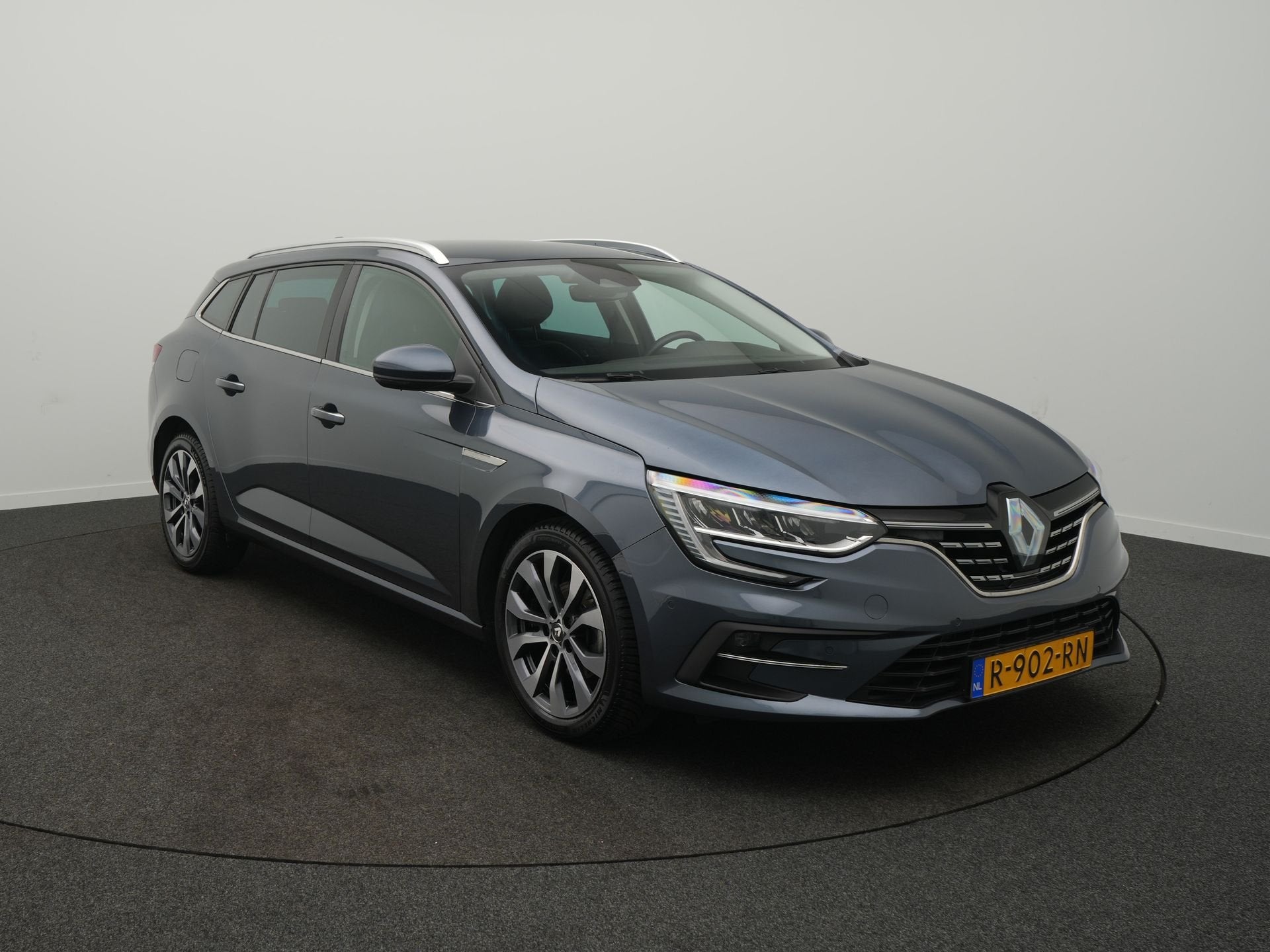 Renault Mégane Estate TCe 140 Techno - Occasion Lease vanaf, Voorwielaandrijving, 12 maanden, Gebruikt, 4 cilinders