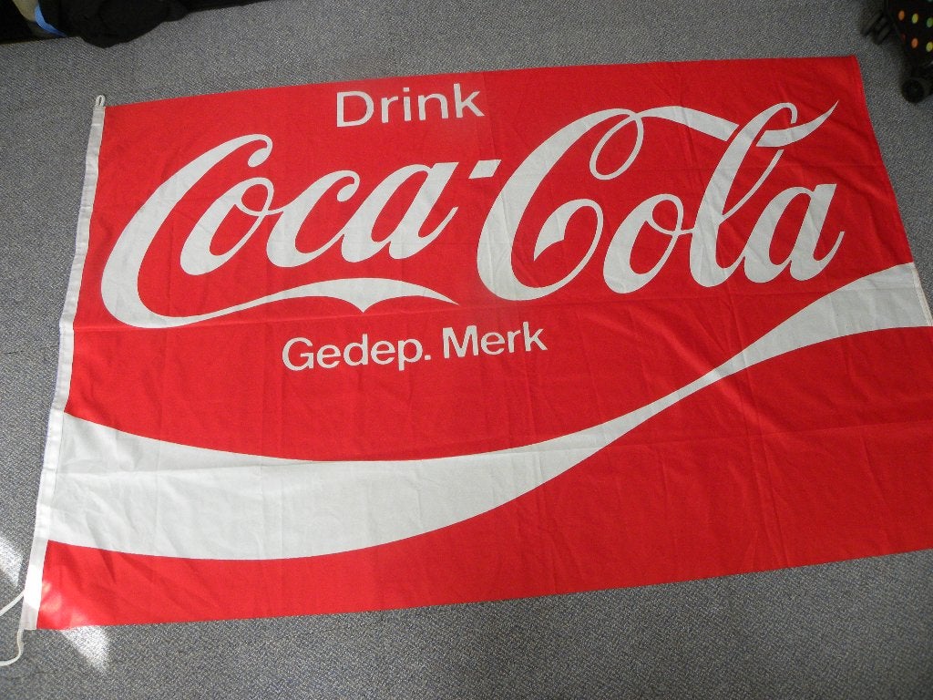 Coca-Cola Vlag 90x140cm - Vintage Reclame Decoratie, Verzamelen, Merken en Reclamevoorwerpen, Ophalen of Verzenden, Nieuw, Overige typen