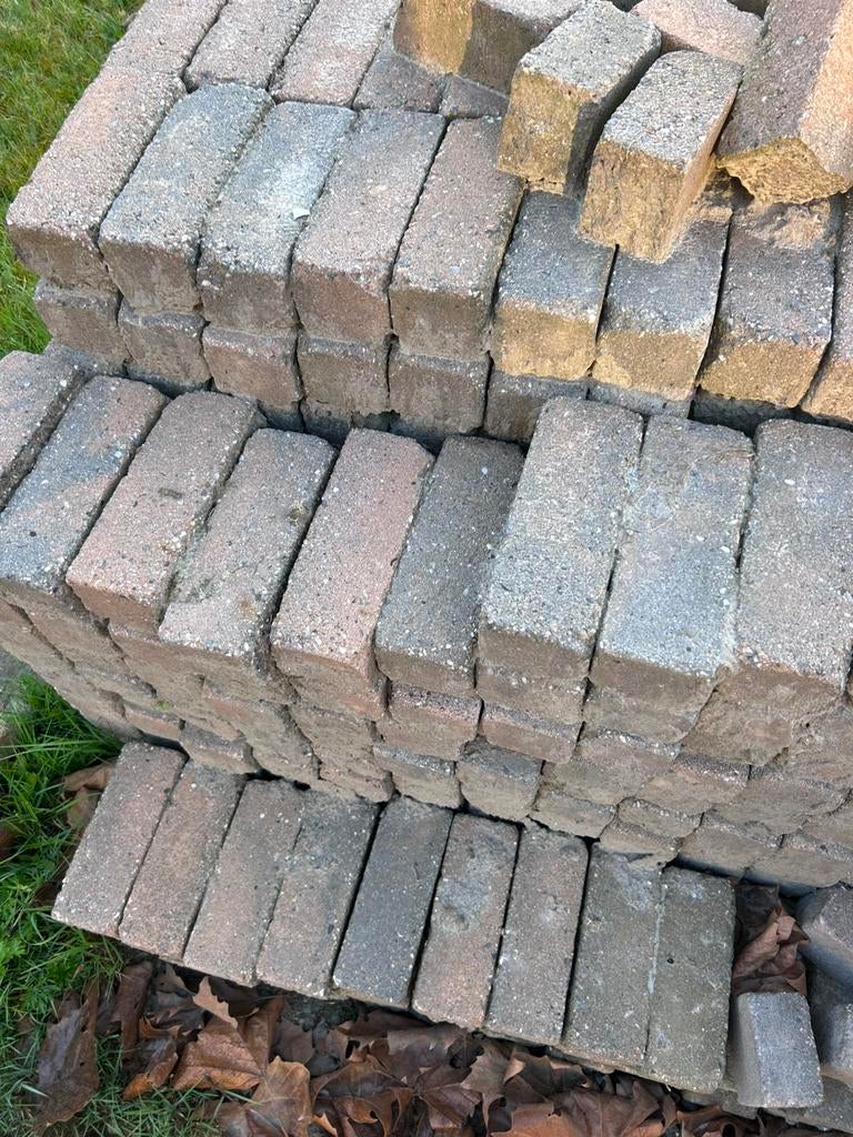 MOET NU WEG Verschillende soorten tuintegels. GRATIS, Tuin en Terras, Tegels en Klinkers, Ophalen, Zo goed als nieuw, Beton, Terrastegels