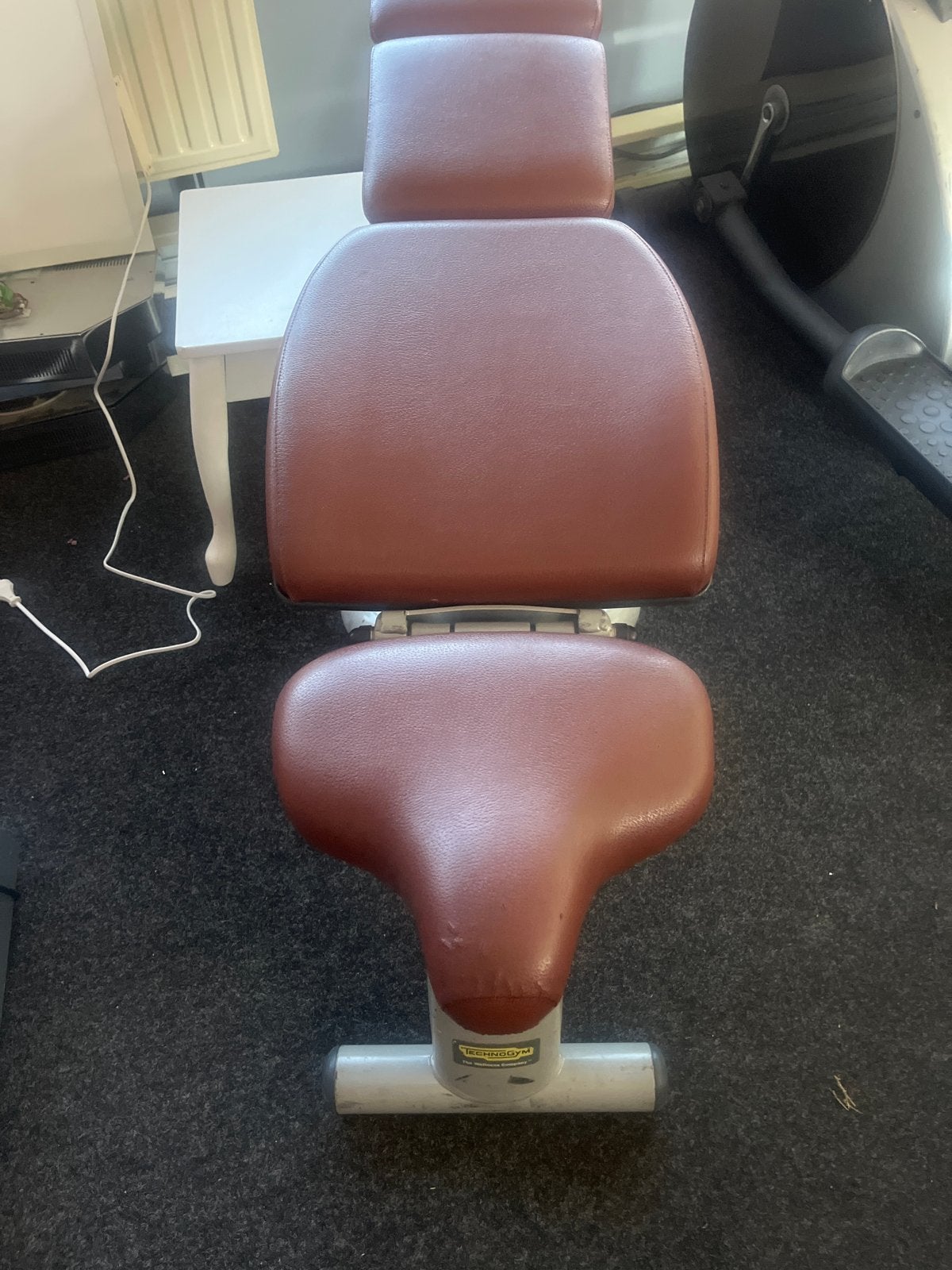 Technogym Bench - Verstelbare Fitnessbank, Sport en Fitness, Ophalen, Gebruikt, Overige typen, Armen