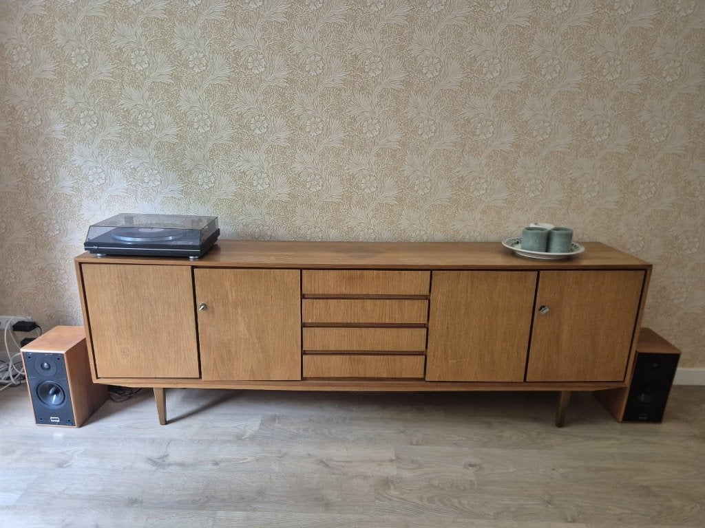 Mid Century sideboard - vintage dressoir, Huis en Inrichting, Kasten | Dressoirs, Ophalen, Gebruikt, 200 cm of meer, 25 tot 50 cm