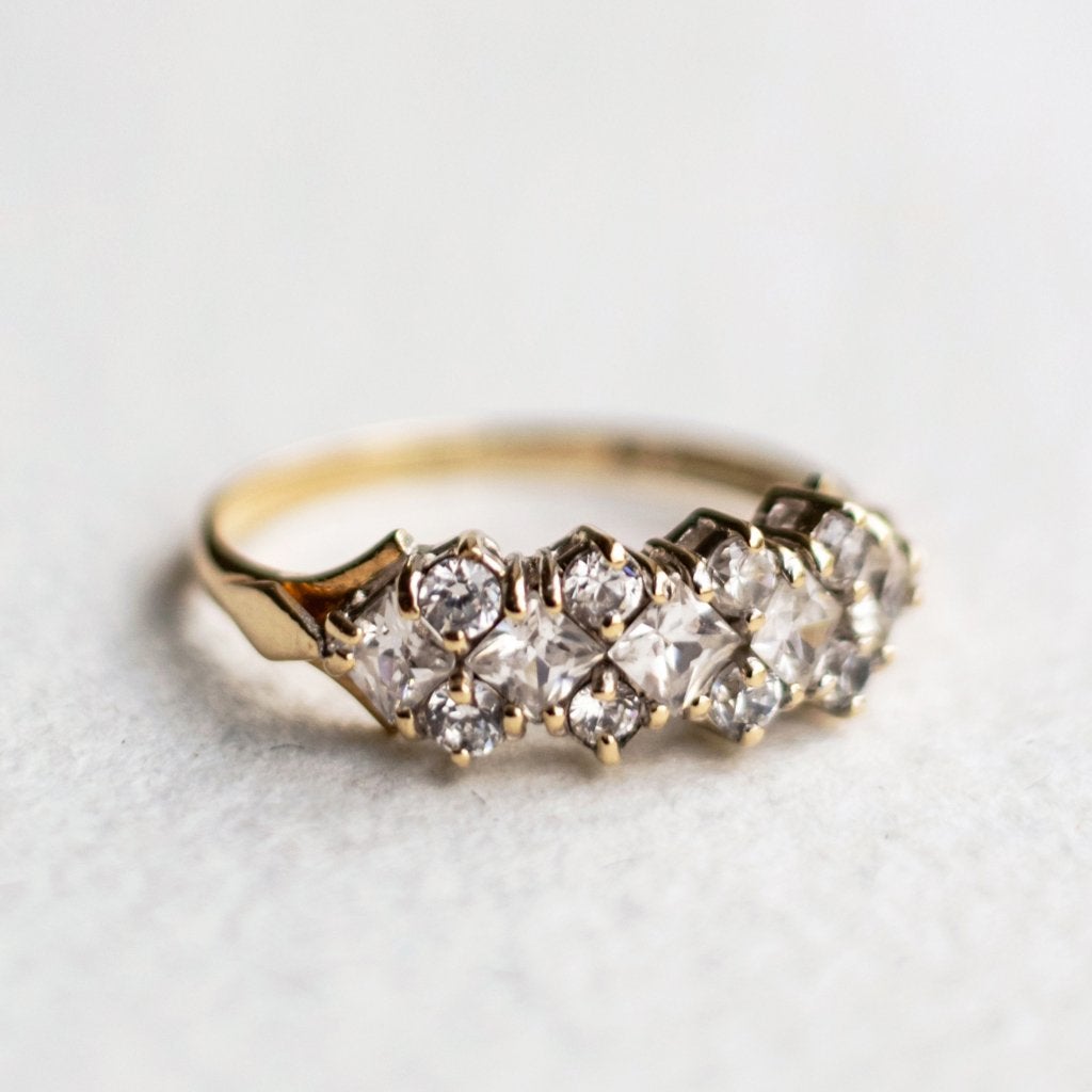 Vintage 9K gouden dress ring met CZ - 16, Ophalen of Verzenden, Met edelsteen, Dame, Goud