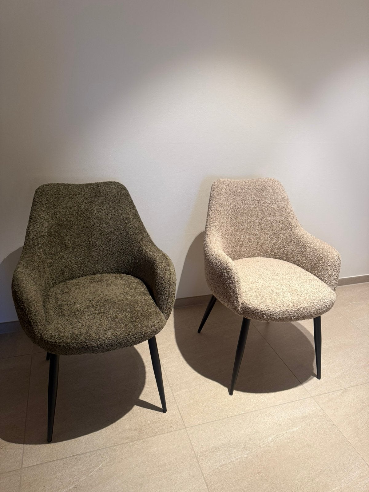 4 mooie eetkamerstoelen, Huis en Inrichting, Stoelen, Ophalen, Zo goed als nieuw, Overige kleuren, Twee