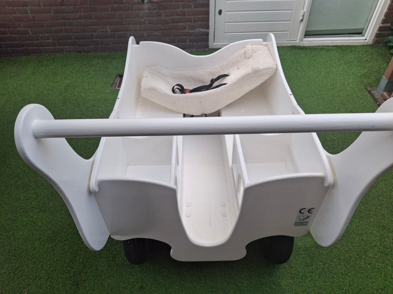 Houten bolderkar 6 persoons met babyschaal en peuterzitjes, Ophalen, Zo goed als nieuw