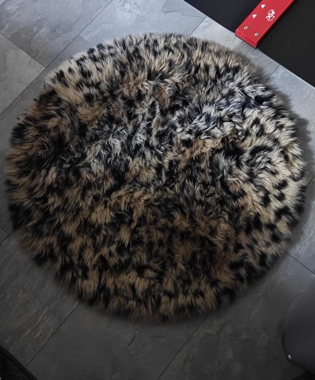 Vloerkleed rond panter / fred van leer / floorpassion, Ophalen of Verzenden, Zo goed als nieuw, Rond, 100 tot 150 cm