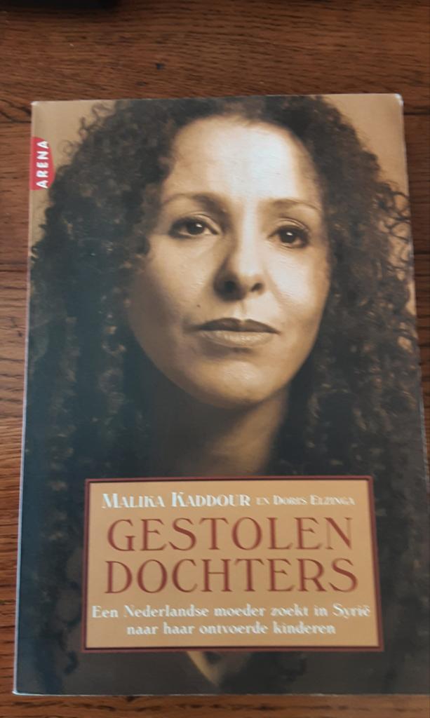 Gestolen Dochters - Malika Kaddour en Doris Elzinga, Ophalen of Verzenden, Gelezen, Malika Kaddour en Doris Elzinga, Nederland