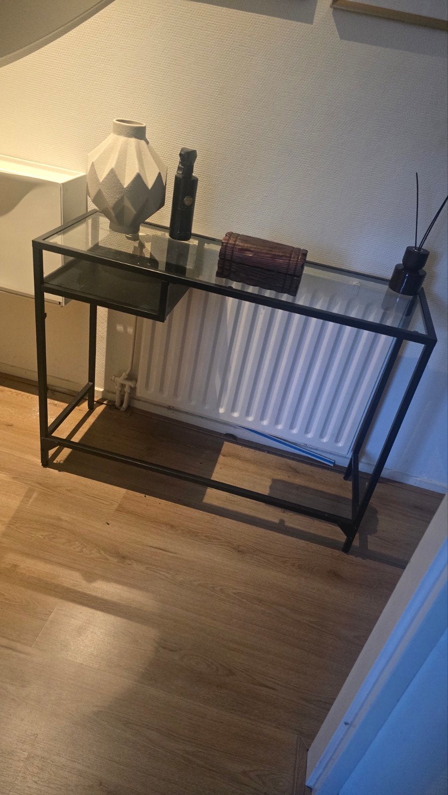 IKEA MALM Kaptafel/Bureau met glazen blad, Huis en Inrichting, Tafels | Kaptafels, Gebruikt, Metaal of Aluminium, Minder dan 100 cm