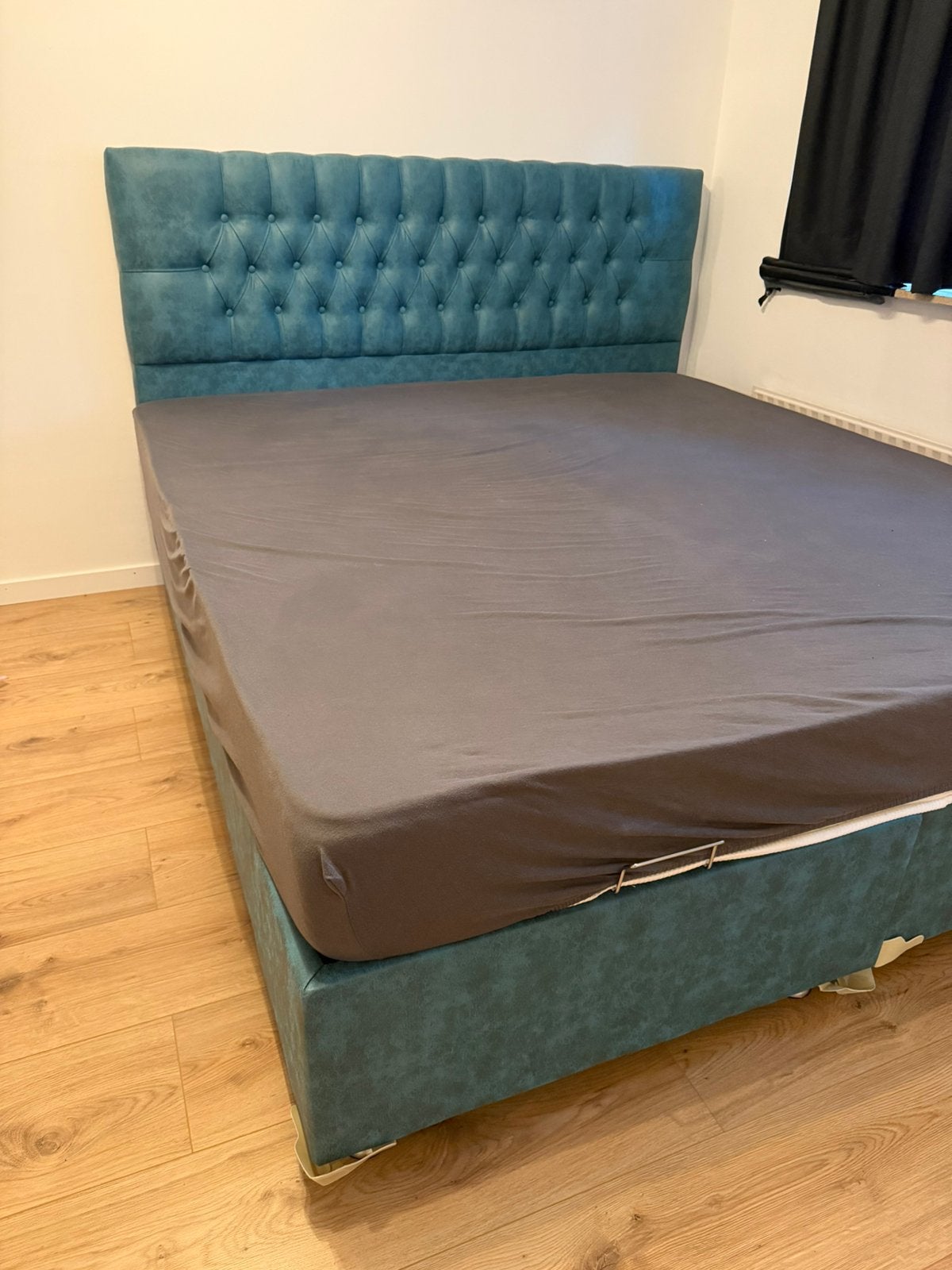 Kingsize tweepersoons boxspring met groot velvet hoofdbord, Ophalen, Gebruikt, Overige kleuren, Tweepersoons