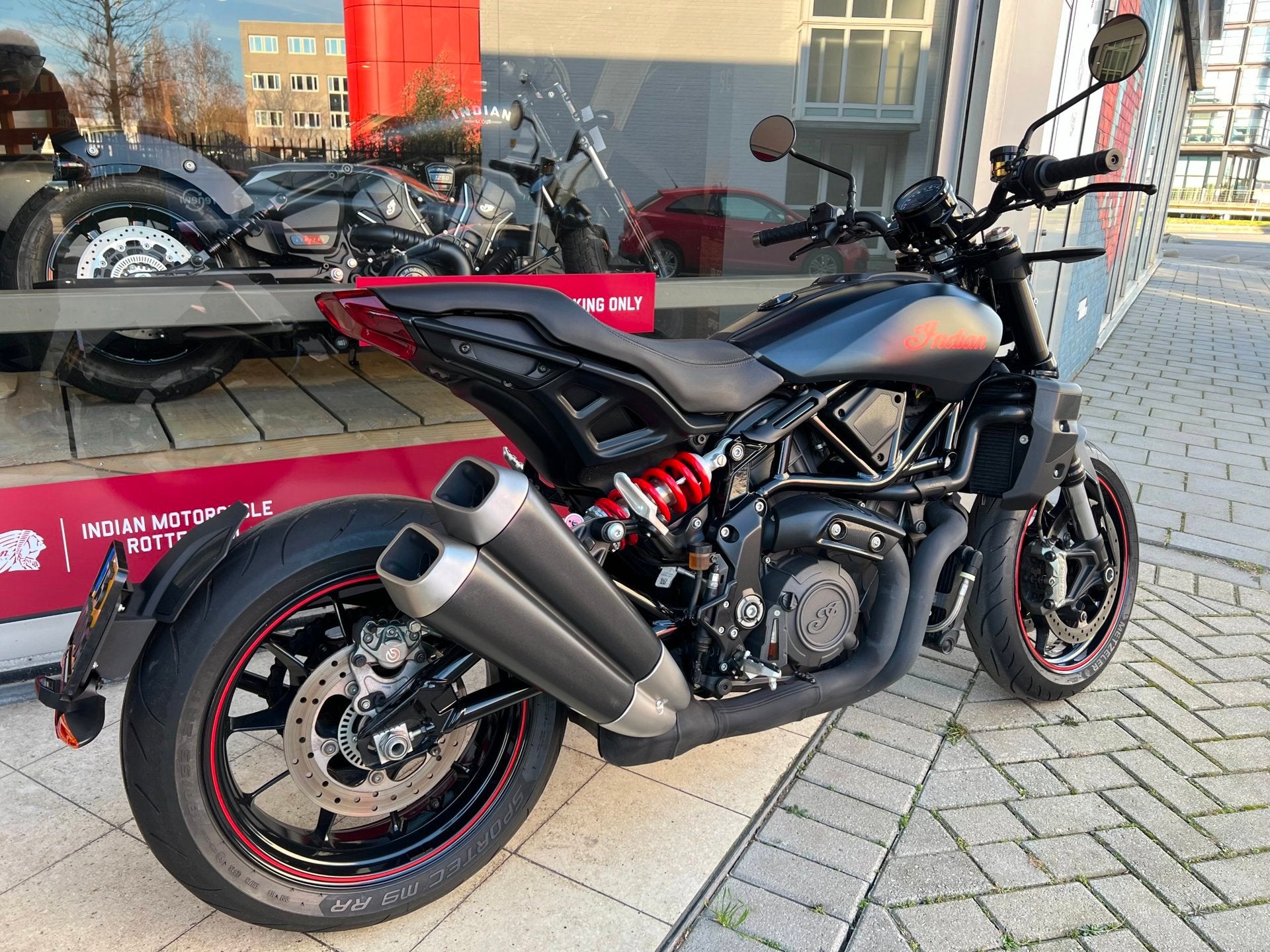 Indian Tour FTR 1200, 1203 cc, Curieweg 6a
2408 BZ  Alphen aan den Rijn, NL, Bedrijf, Meer dan 35 kW