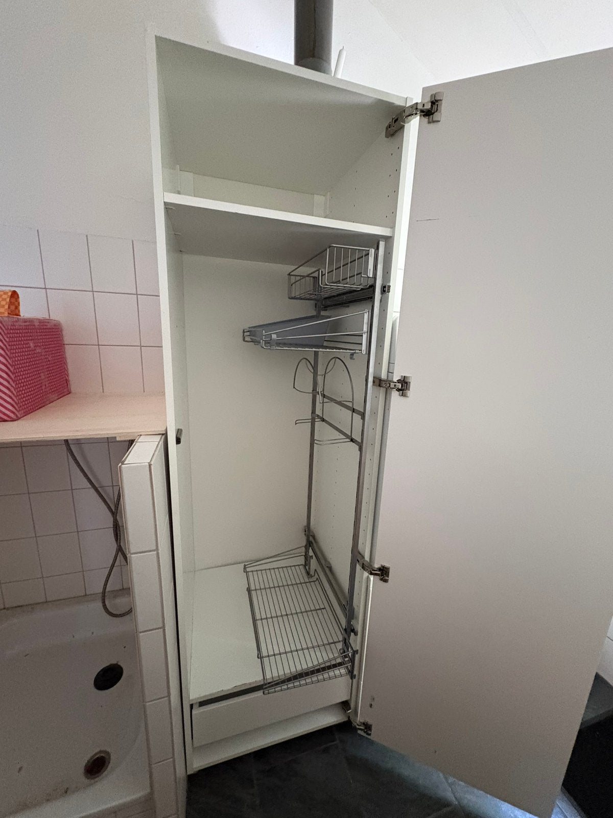 IKEA metod stofzuigerkast met interne lade, Gebruikt, 200 cm of meer, 50 tot 100 cm, IKEA
