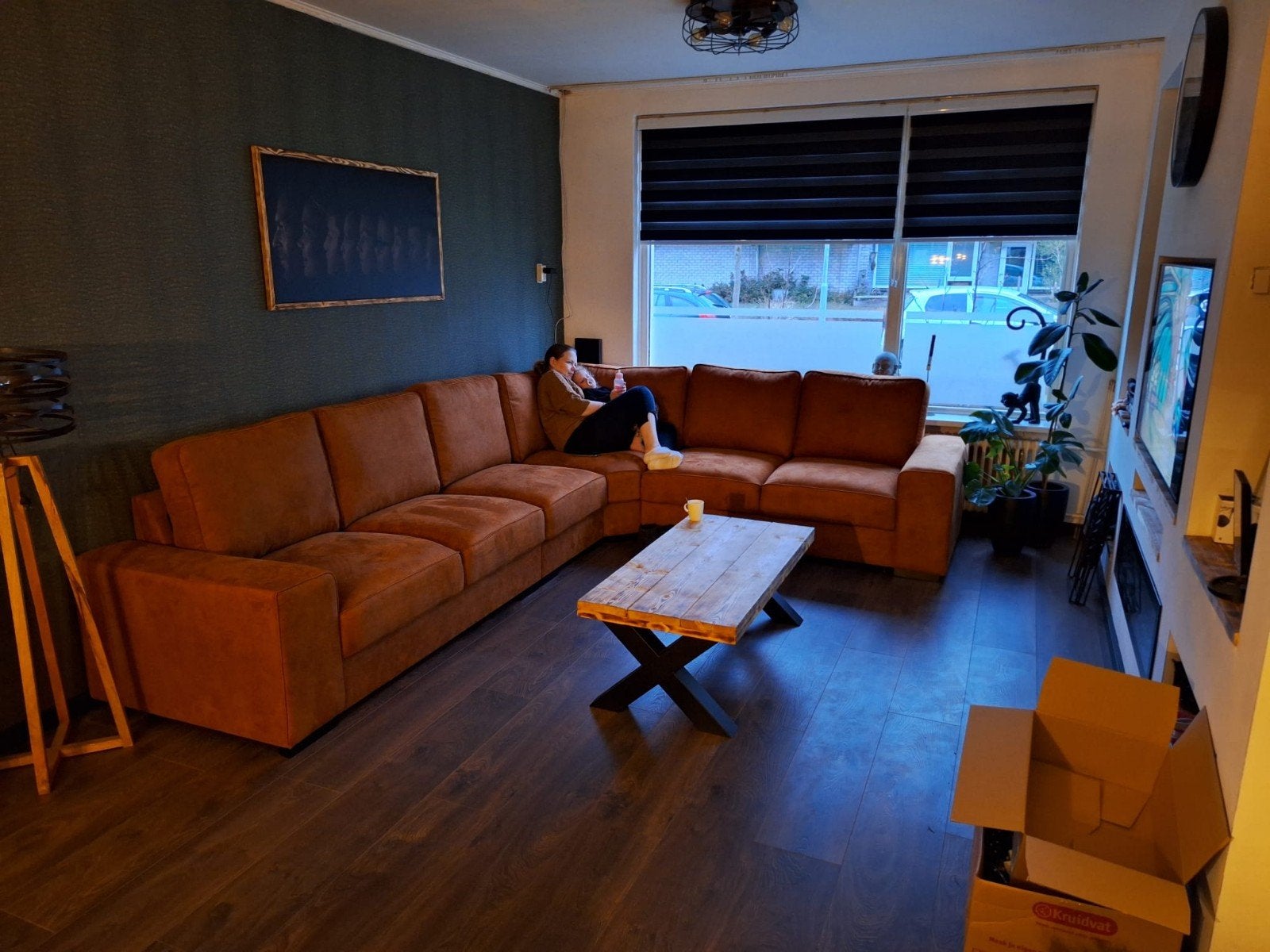 Cognac kleurige hoekbank - 5 zitplaatsen + hoek -, Ophalen, 250 tot 300 cm, Gebruikt, 100 tot 125 cm