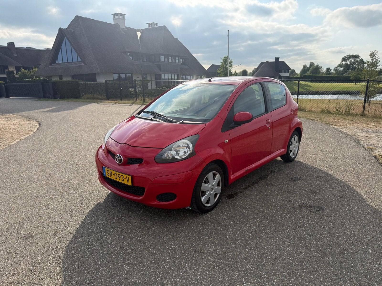 Toyota Aygo met Airco 5 Deurs “Cool” ABSOLUUT NIEUWSTAAT