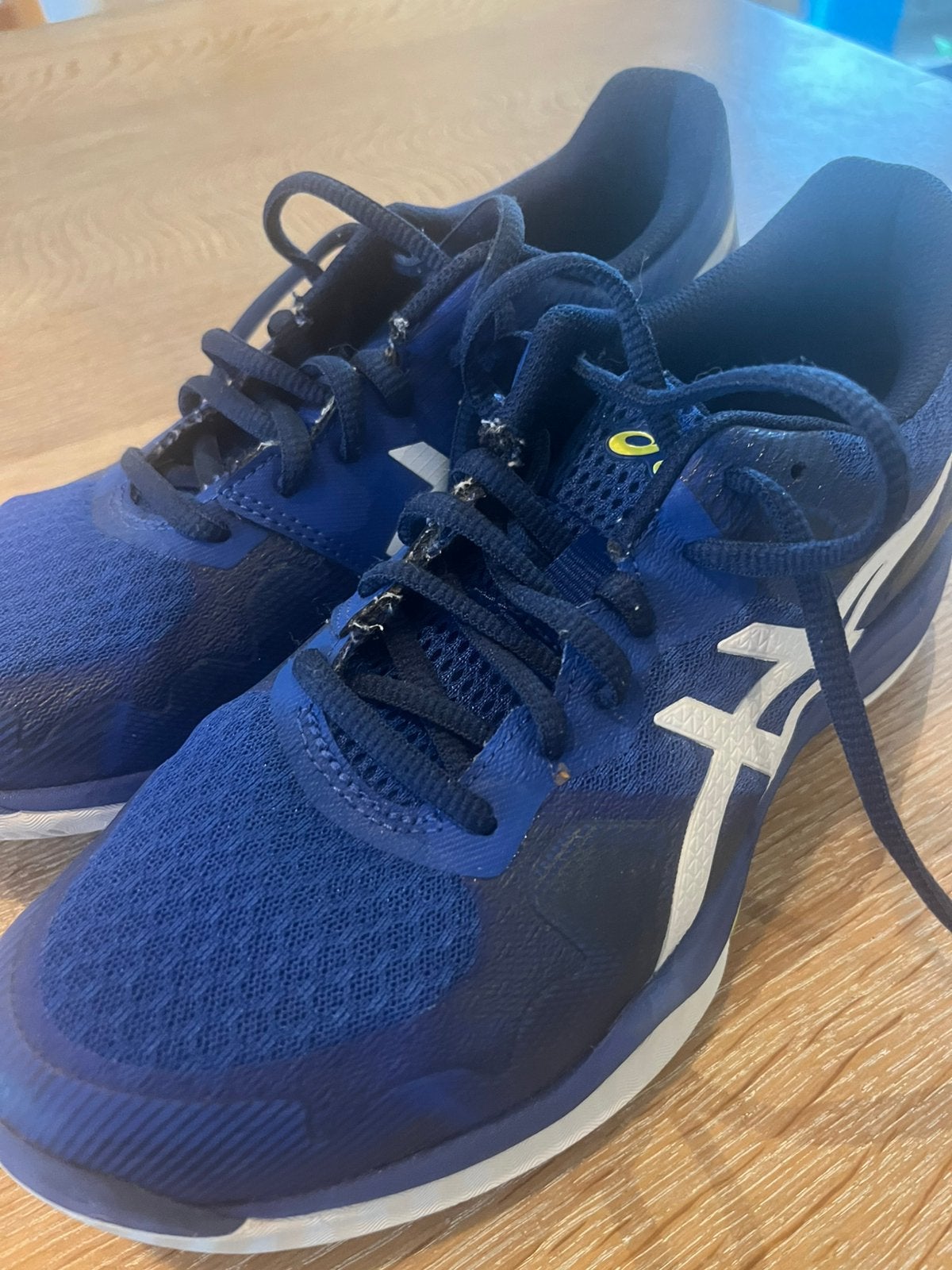 ASICS dames sportschoenen maat 38 gel-tactic, Ophalen of Verzenden, Zo goed als nieuw, Hardloopschoenen, Asics