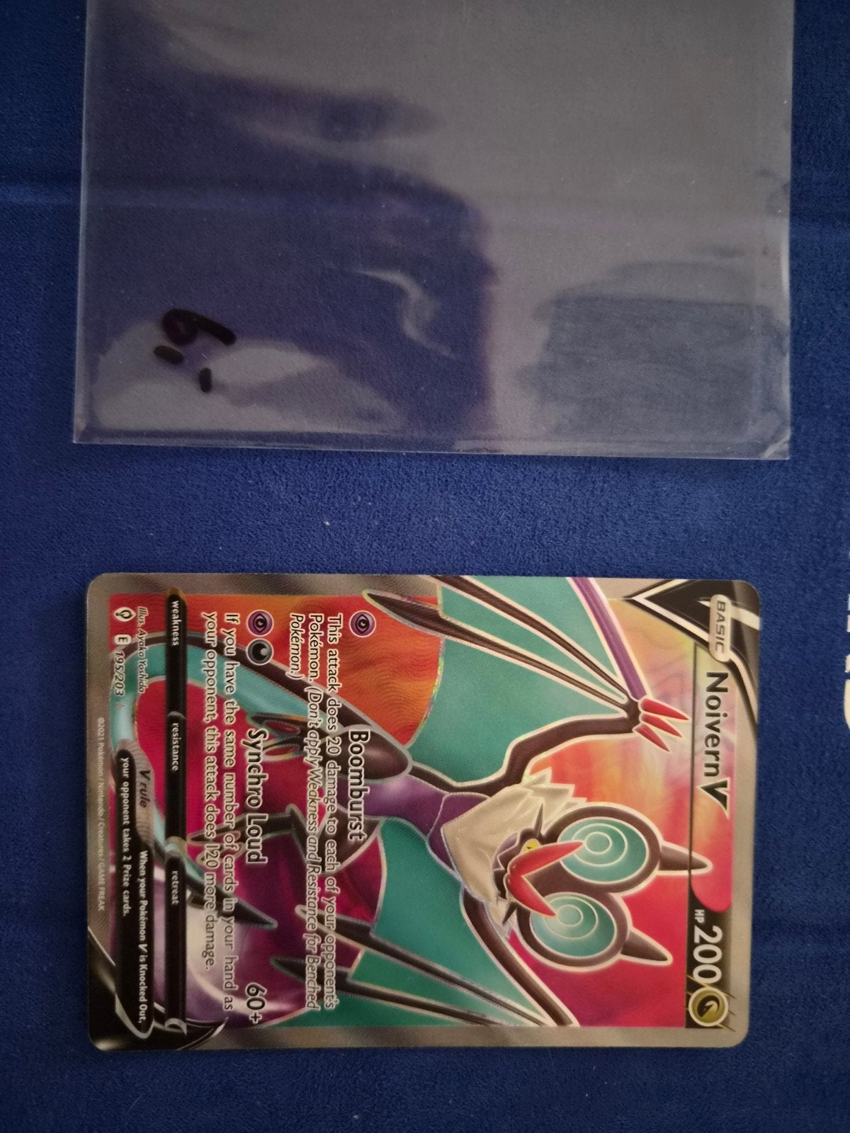 Noivern v, Ophalen of Verzenden, Zo goed als nieuw
