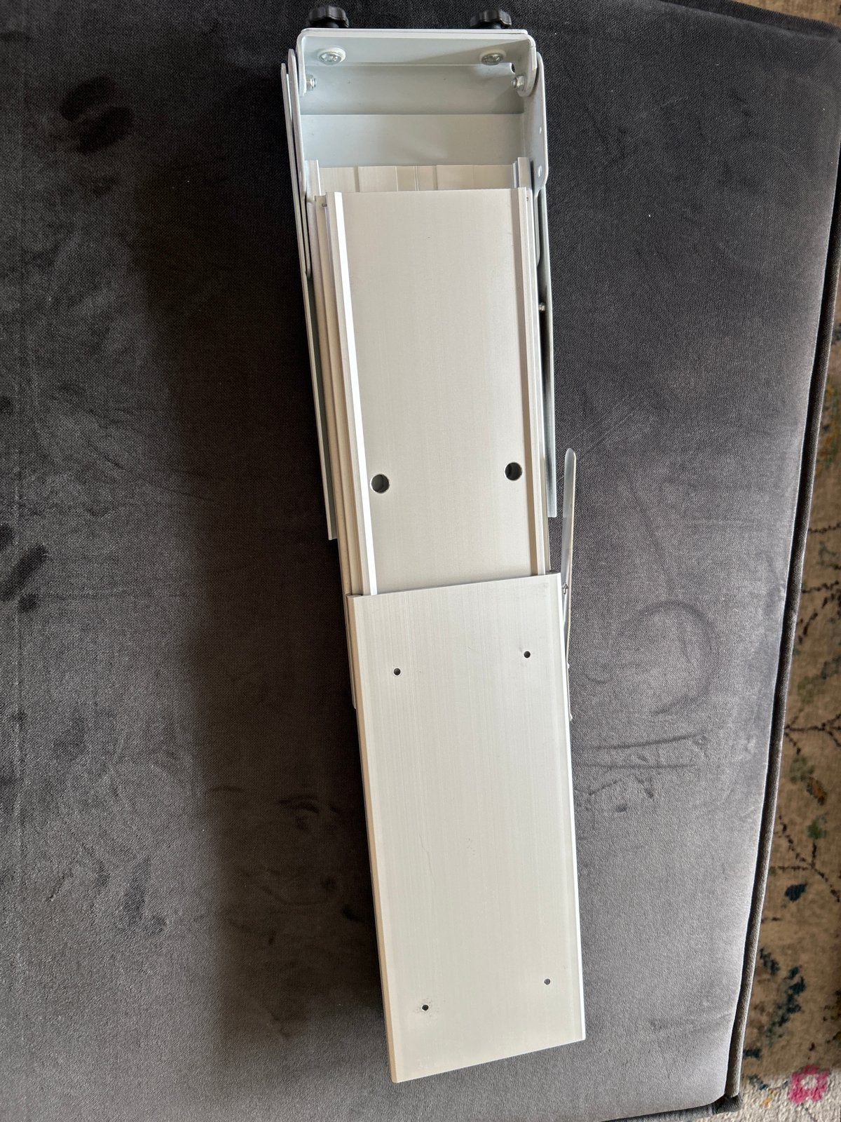 Caratec Uitschuifbare tv beugel camper Caravan, Ophalen, Zo goed als nieuw