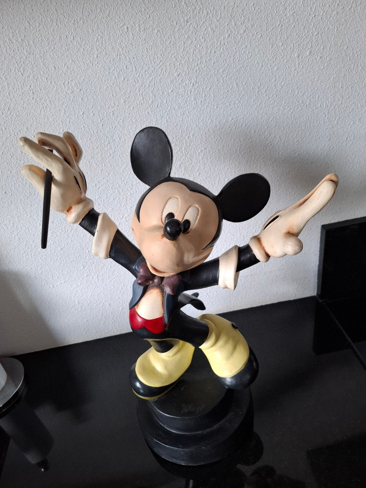 Disney beeld vintage mickey mouse dirigent groot beeld, Ophalen, Mickey Mouse, Zo goed als nieuw, Beeldje of Figuurtje