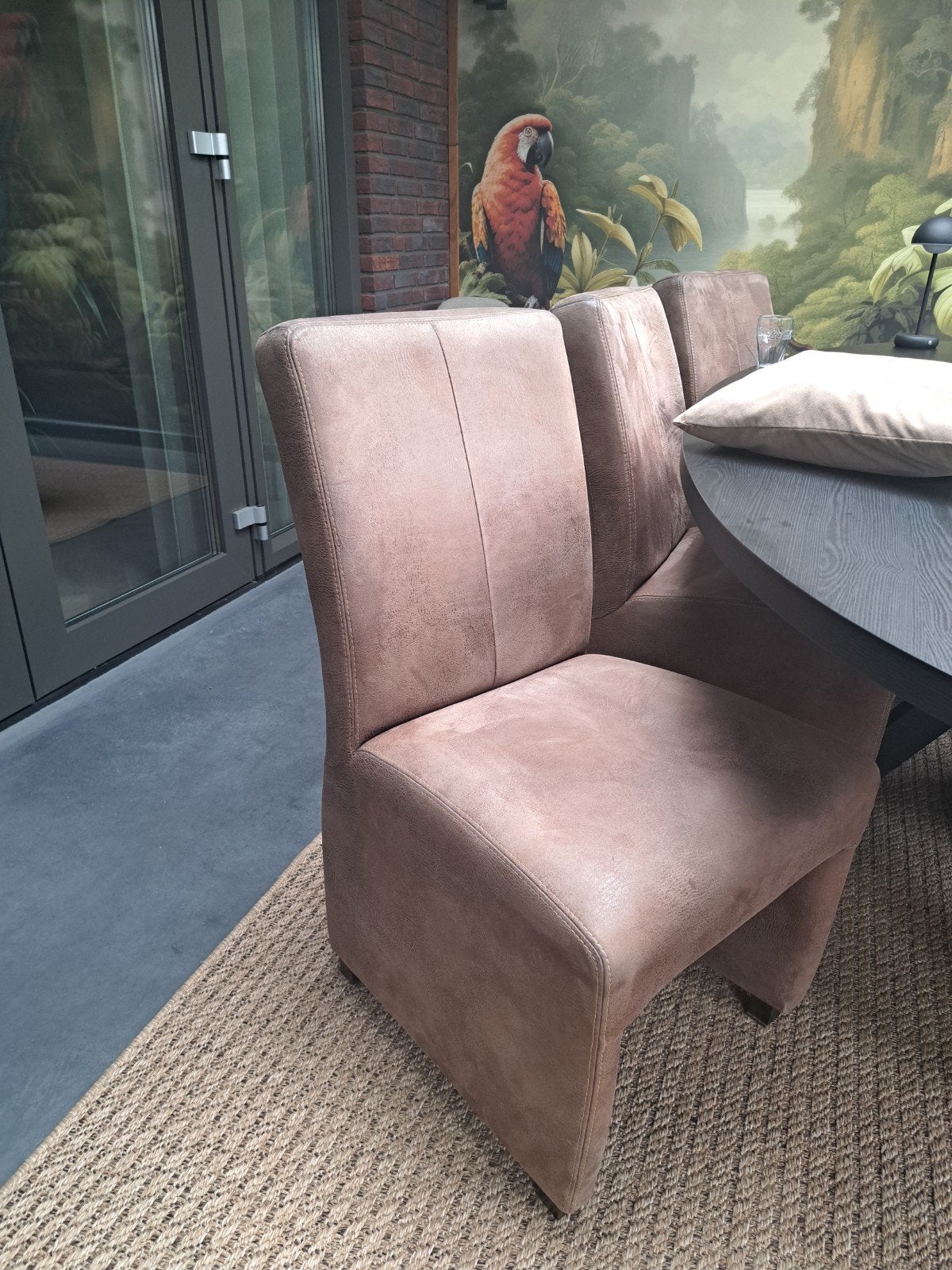 Comfortabele eetkamerstoel - Bruin  10€ p stuk, Huis en Inrichting, Stoelen, Ophalen, Modern, Comfortabel, Bruin, Zo goed als nieuw