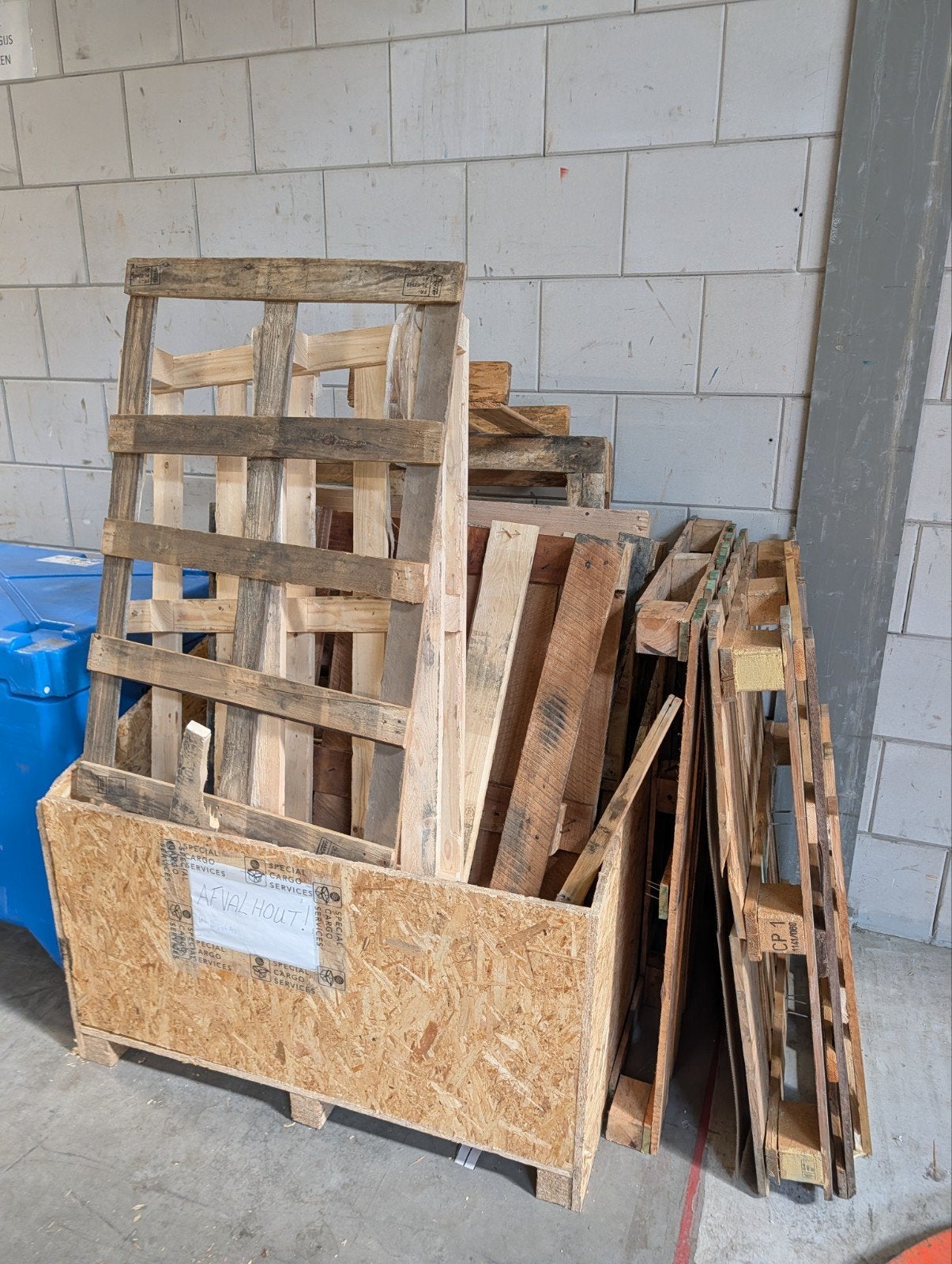 Diverse gebruikte pallets en houten planken, Doe-het-zelf en Verbouw, Gebruikt, Minder dan 25 mm, Ophalen of Verzenden, Plank