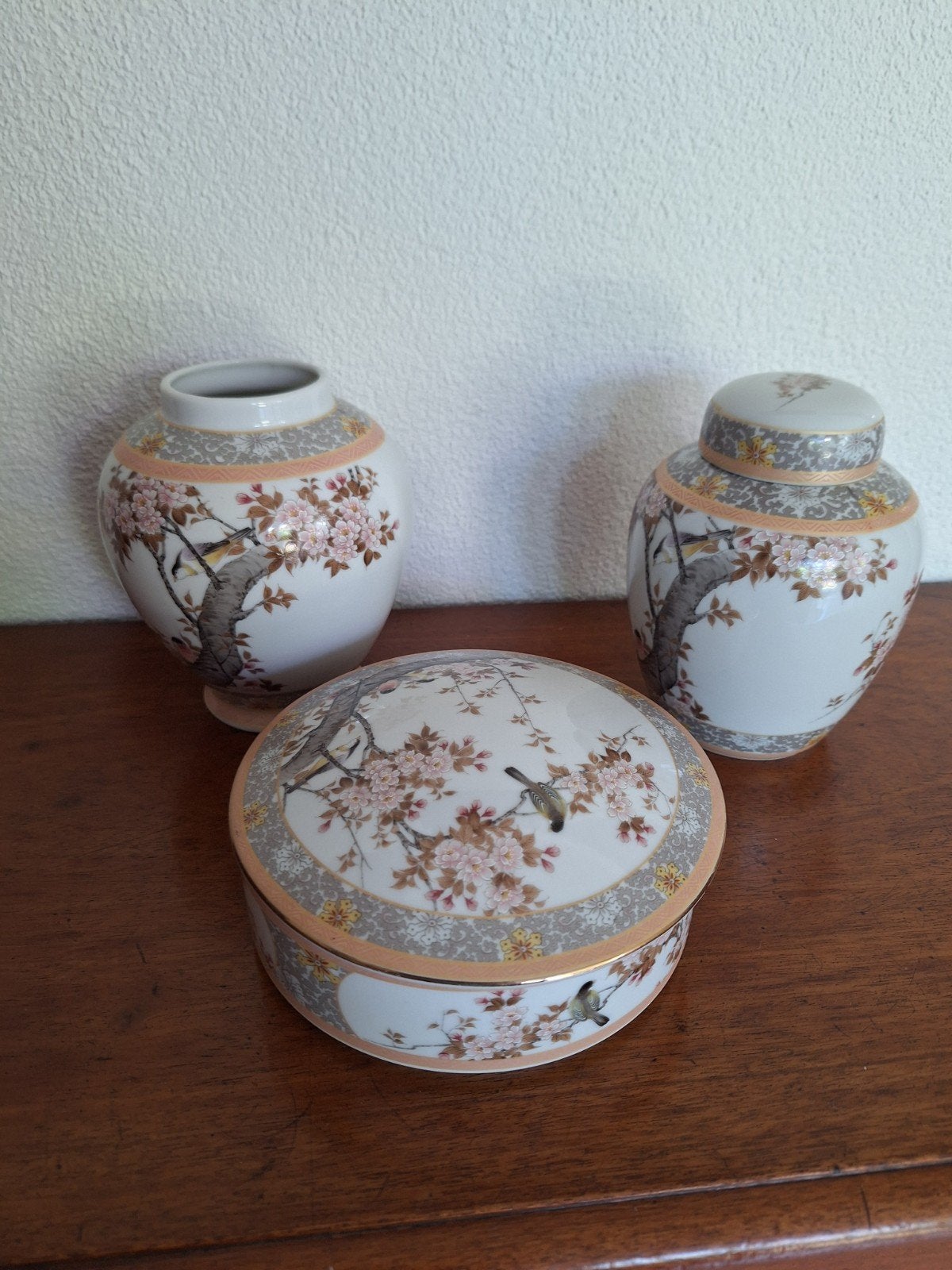 Set van 3 Vaga chinoiserie potjes en schaal met deksel., Huis en Inrichting, Ophalen, Zo goed als nieuw