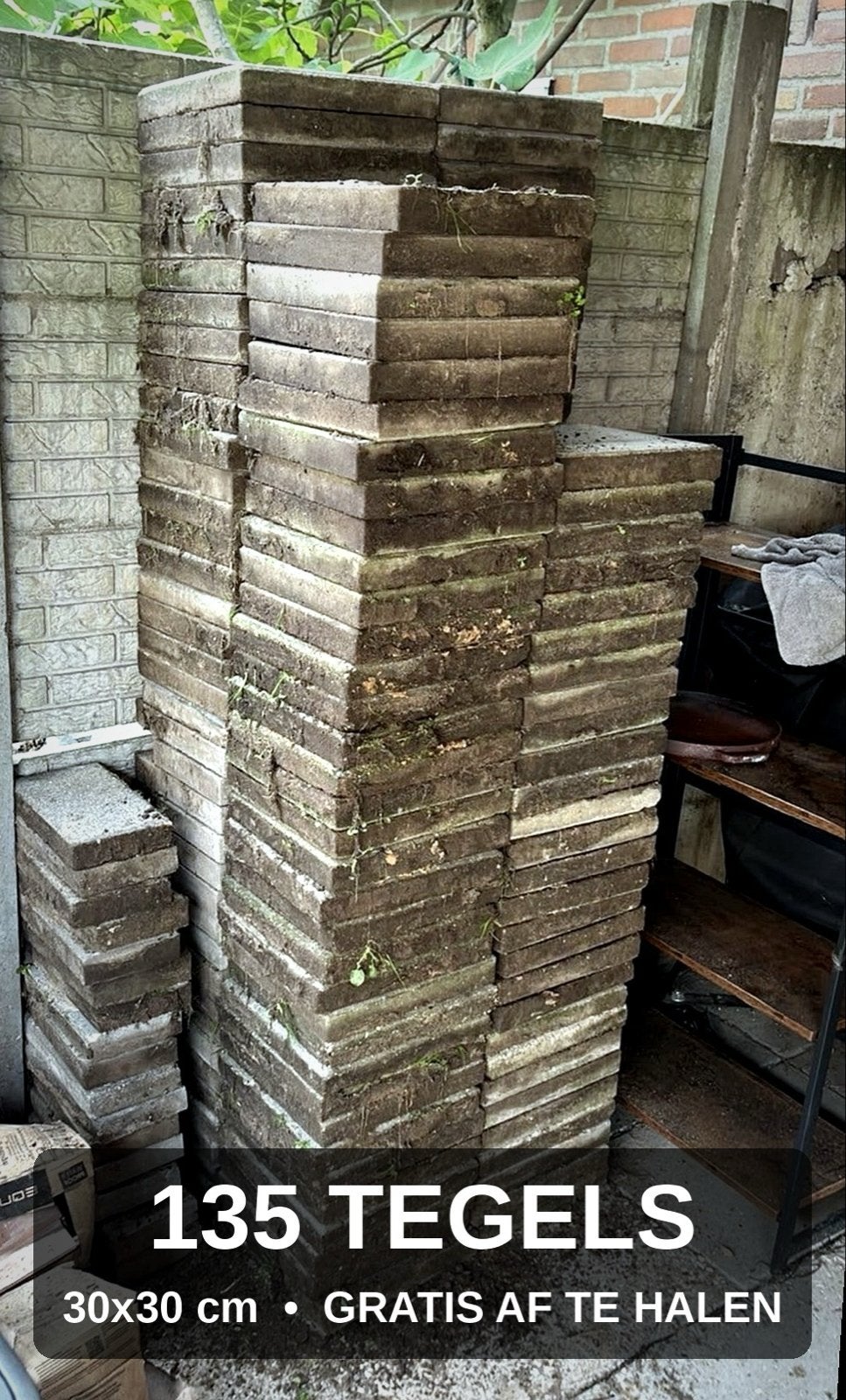 135 tegels (30x30cm) gratis af te halen, Ophalen, Gebruikt, 20 tot 40 cm, 10 m² of meer