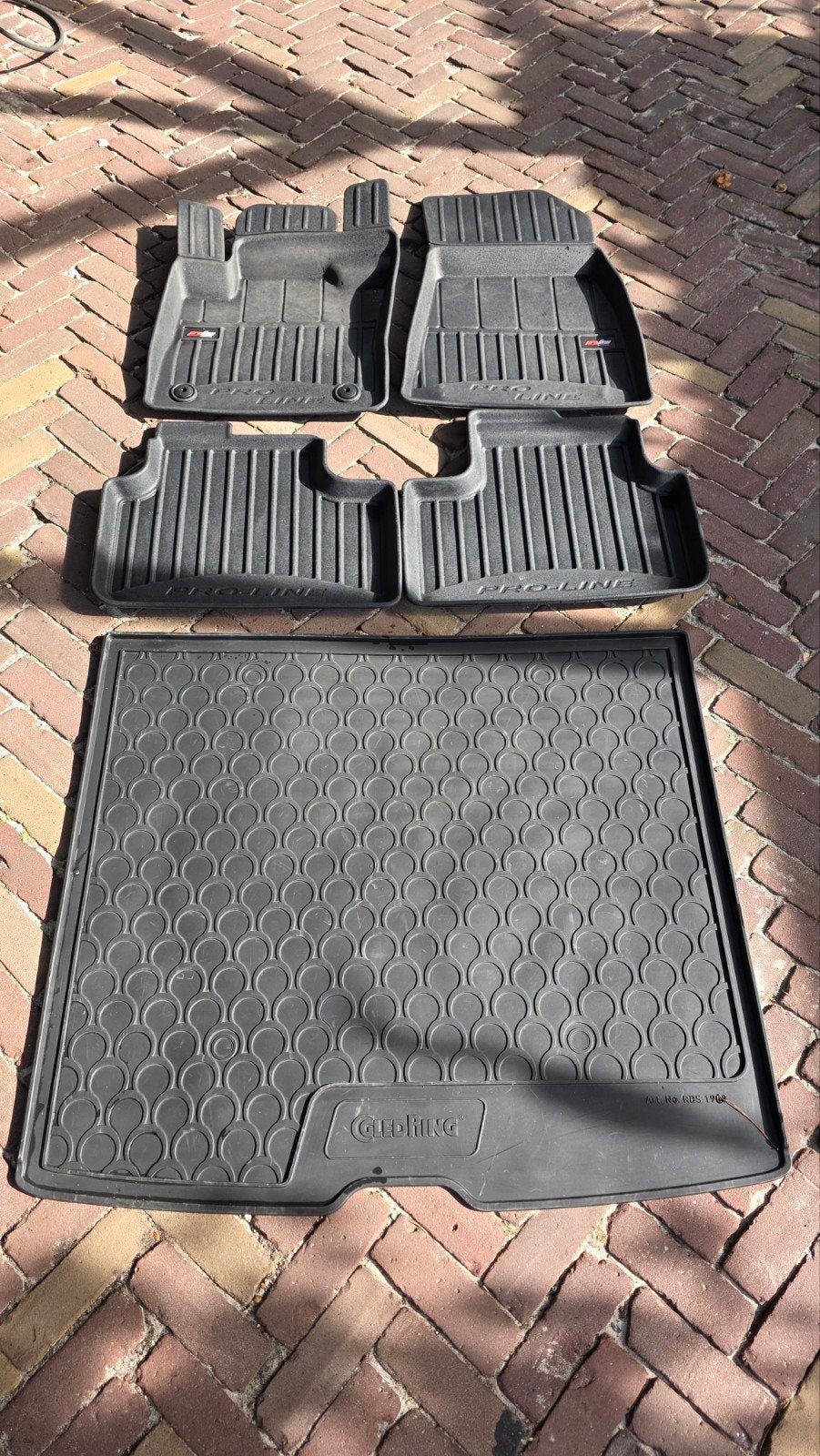 Foto 17 van volvo xc40 R-design P8 Recharge 408 pk
